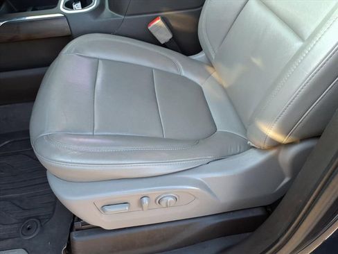 Used 2019 GMC Sierra 1500 SLT w/ SLT Premium Package image 24