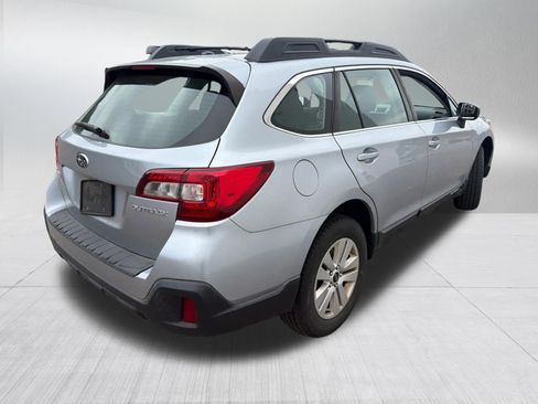 Used 2019 Subaru Outback 2.5i AWD/4WD image 3