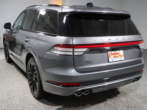 Used 2025 Lincoln Aviator Reserve w/ Equipment Group 201A AWD/4WD image 9