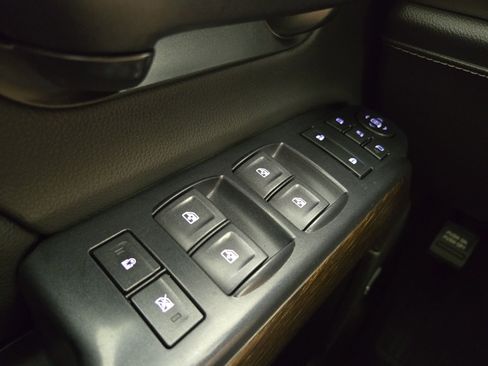 Used 2019 GMC Sierra 2500 Denali w/ Duramax Plus Package image 25