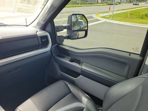 Used 2023 Ford F250 XLT w/ XLT Premium Package AWD/4WD image 16