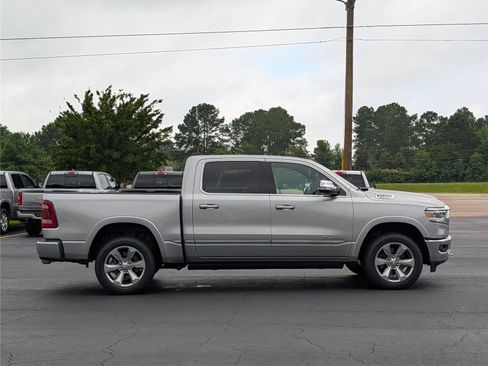 Used 2022 RAM 1500 Limited AWD/4WD image 7