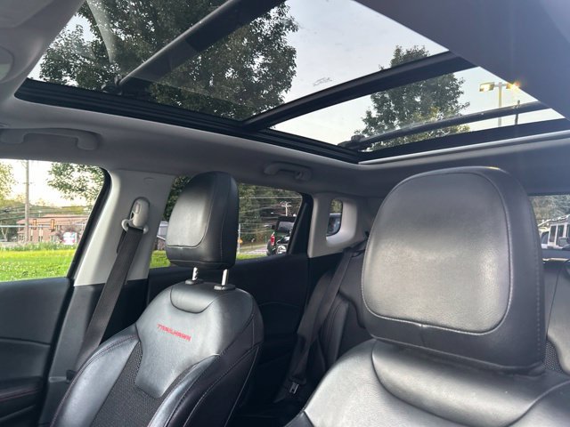 Used 2018 Jeep Compass Trailhawk w/ Navigation Group AWD/4WD image 21