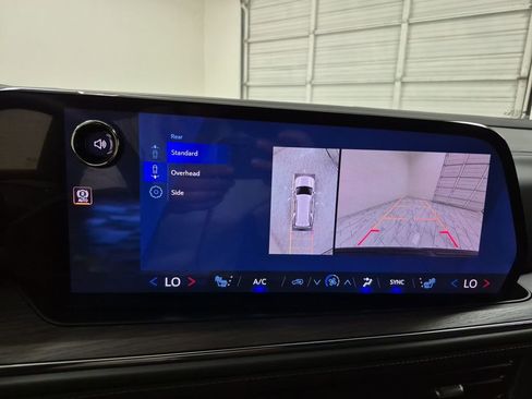 Used 2026 Chevrolet Tahoe Z71 w/ Comfort Package image 15