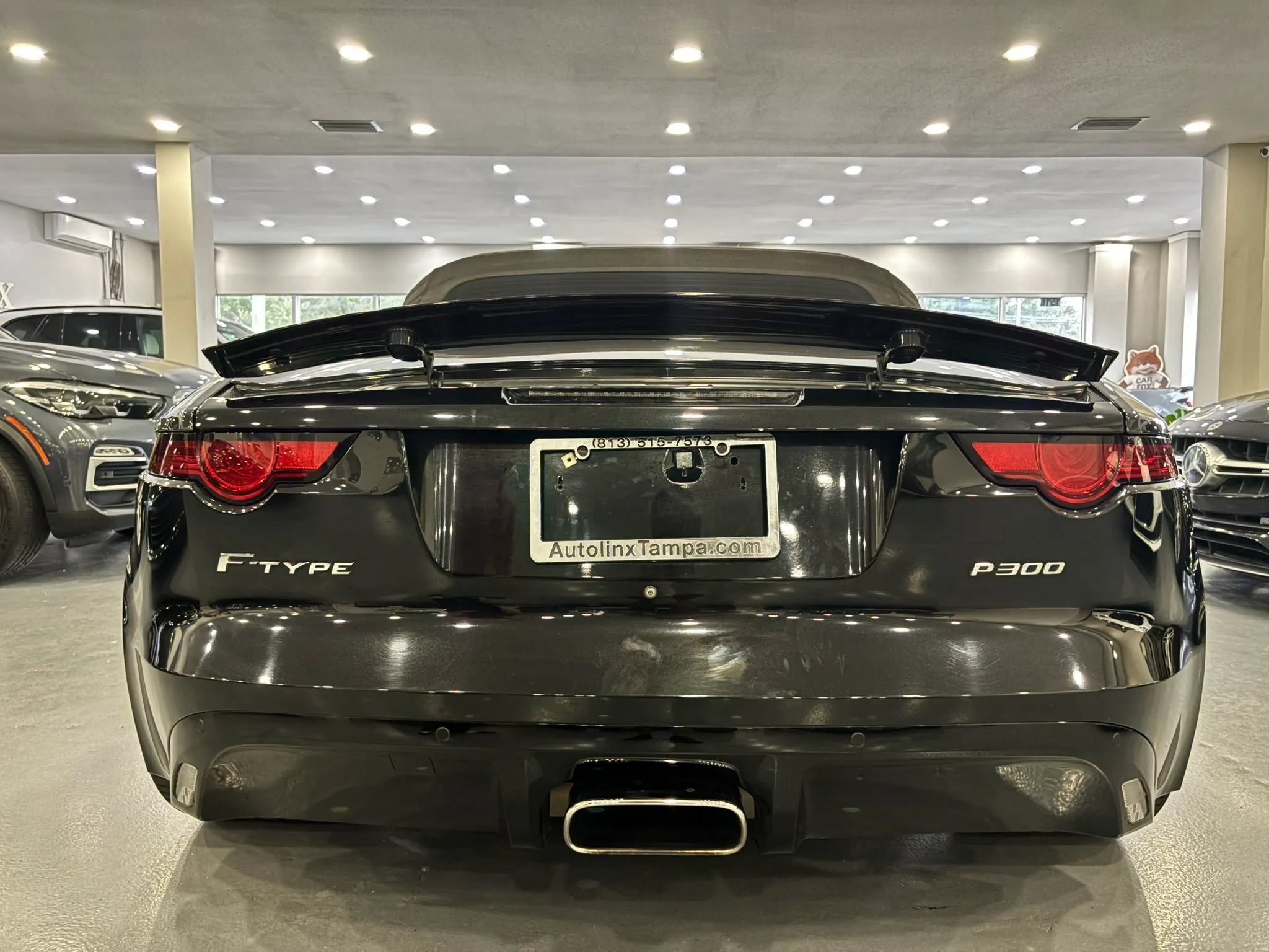 Used 2020 Jaguar F-TYPE Convertible RWD image 32