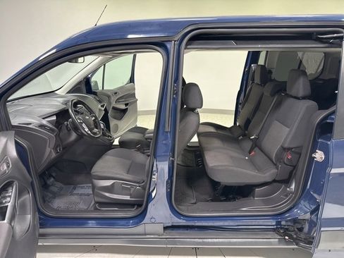 Used 2018 Ford Transit Connect XL image 4