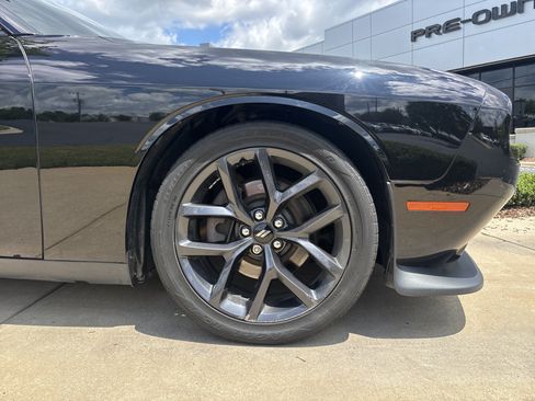 Used 2019 Dodge Challenger GT w/ Blacktop Package RWD image 13