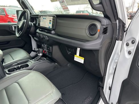 New 2026 Jeep Gladiator Mojave image 54