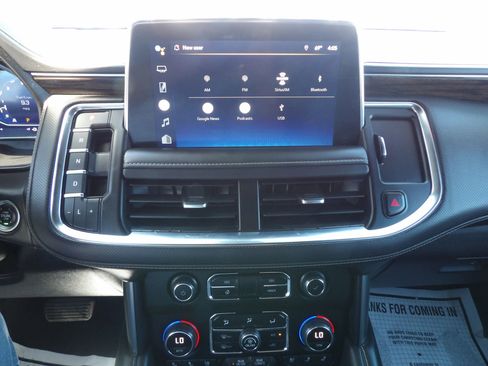 Used 2022 Chevrolet Suburban Premier image 21