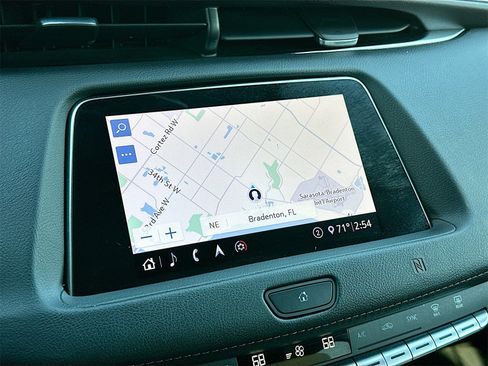 Used 2020 Cadillac XT4 Sport w/ Cold Weather Package image 13