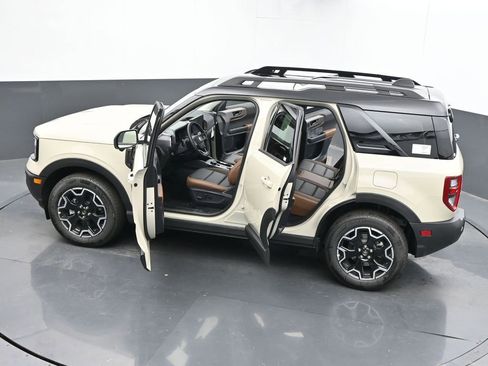 New 2025 Ford Bronco Sport Outer Banks w/ Outer Banks Tech Package+ image 59