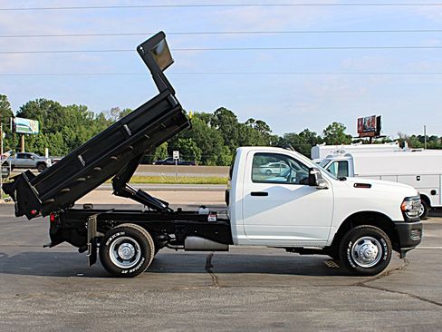 Used 2024 RAM 3500 Tradesman AWD/4WD image 7