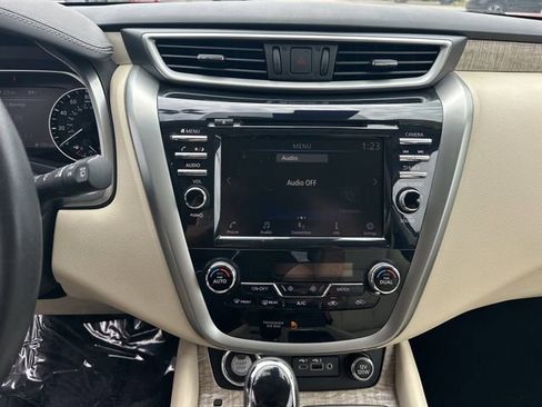 Certified 2024 Nissan Murano SV image 20