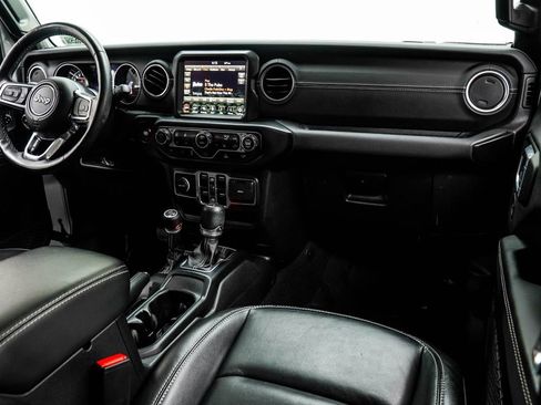 Used 2023 Jeep Wrangler Unlimited Sahara w/ Cold Weather Group image 21