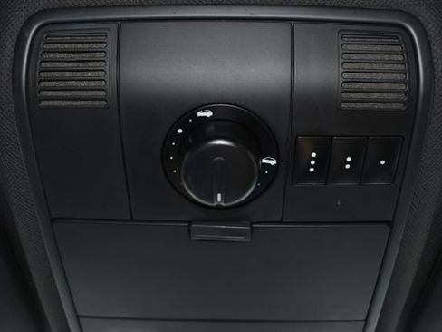 Used 2010 Porsche Cayenne AWD/4WD image 34