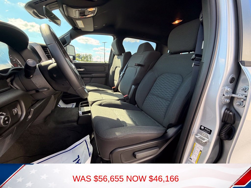 New 2026 RAM 1500 Express AWD/4WD image 13