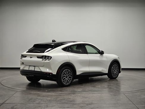 Used 2024 Ford Mustang Mach-E Premium image 8