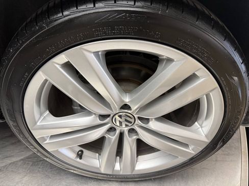 Used 2012 Volkswagen Eos Lux FWD image 22