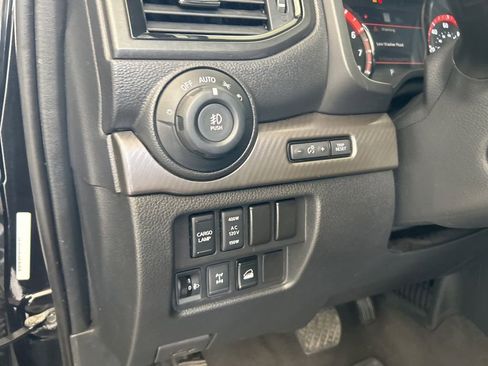 Used 2021 Nissan Titan PRO-4X w/ Pro-4x Convenience Package image 47