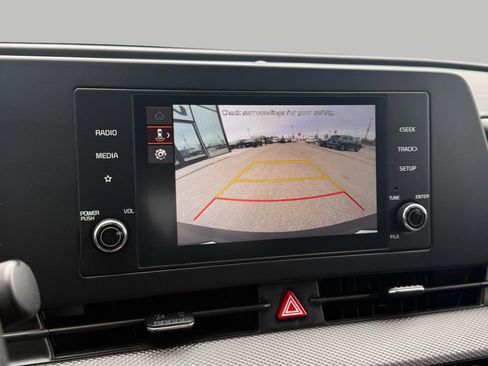 Used 2025 Kia Sportage LX image 35