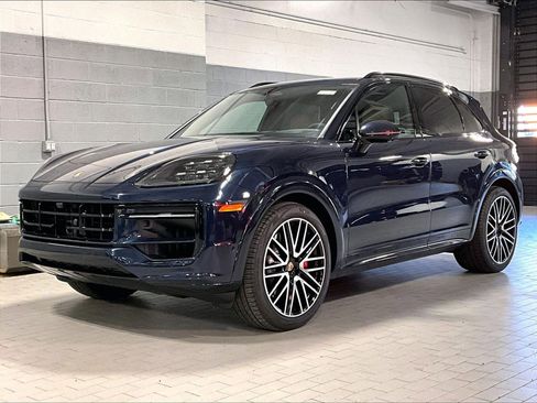 New 2026 Porsche Cayenne GTS image 1