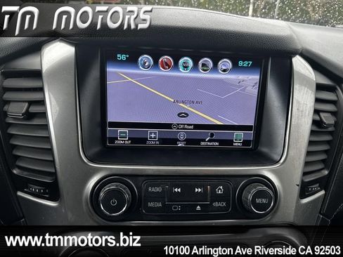 Used 2018 Chevrolet Suburban LT image 15