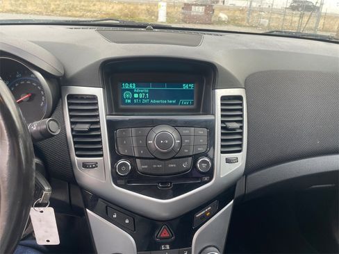 Used 2014 Chevrolet Cruze LT w/ All-Star Edition image 23
