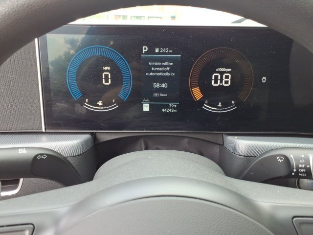 Used 2025 Hyundai Sonata SEL FWD image 10