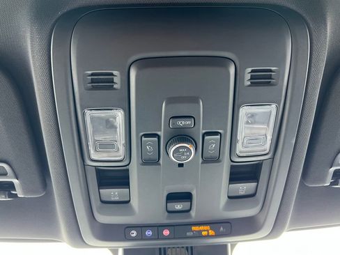 Certified 2025 Chevrolet Tahoe Z71 w/ Comfort Package image 40