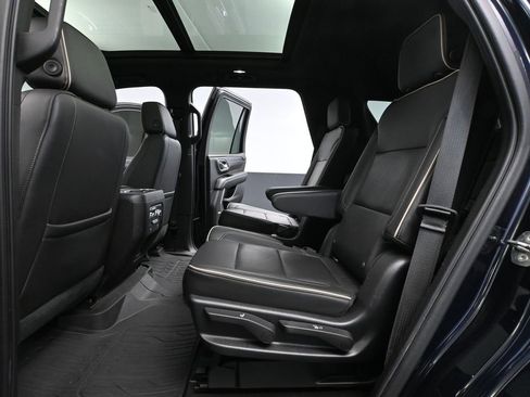 Used 2021 GMC Yukon SLT w/ SLT Luxury Plus Package AWD/4WD image 41
