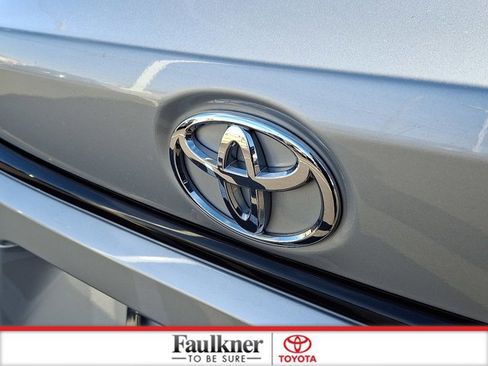 Used 2023 Toyota Corolla LE image 29