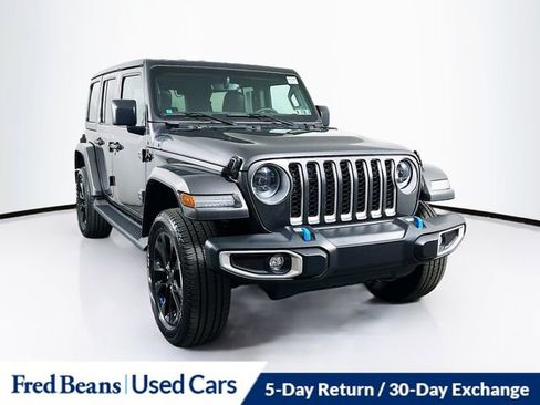 Used 2023 Jeep Wrangler Unlimited Sahara w/ Cold Weather Group image 1