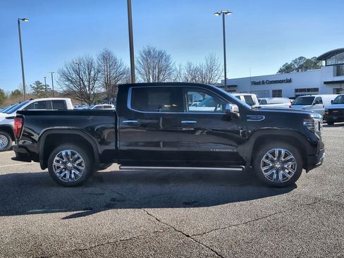New 2026 GMC Sierra 1500 Denali image 9