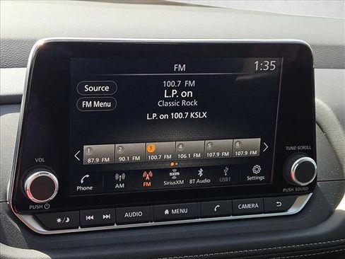 Used 2025 Nissan Rogue SV w/ SV Premium Package FWD image 13