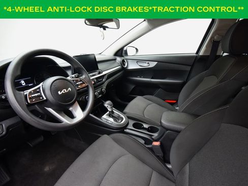 Used 2024 Kia Forte LXS FWD image 9