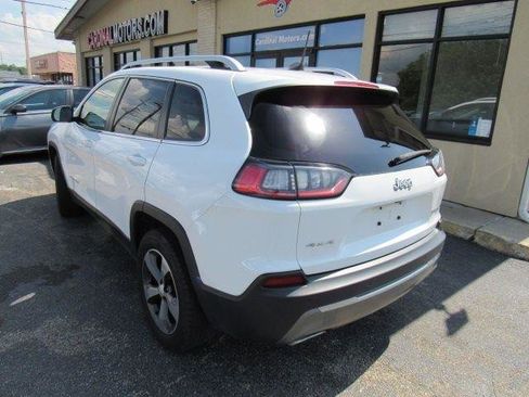 Used 2019 Jeep Cherokee Limited AWD/4WD image 10