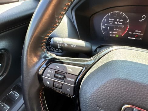 Used 2025 Honda HR-V Sport image 20