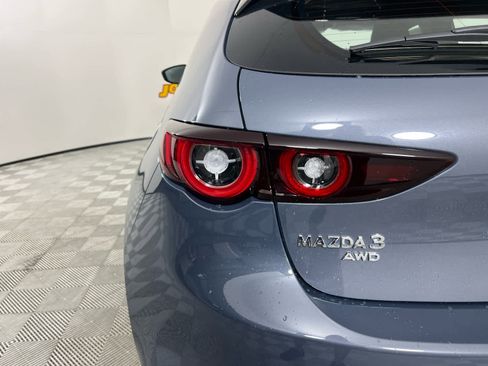 New 2026 MAZDA MAZDA3 Hatchback w/Premium Plus Pkg image 12