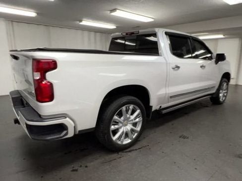 Certified 2025 Chevrolet Silverado 1500 High Country w/ High Country Premium Package AWD/4WD image 8