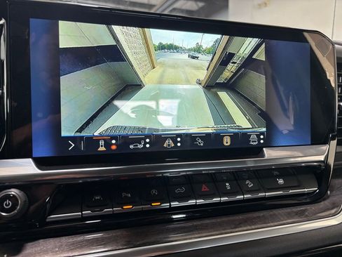 New 2026 Chevrolet Silverado 1500 LTZ w/ LTZ Premium Package image 18