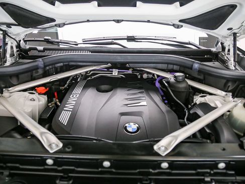 Used 2024 BMW X5 xDrive40i w/ Premium Package AWD/4WD image 29