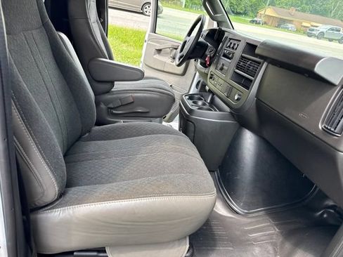 Used 2025 Chevrolet Express 2500 w/ Driver Convenience Package RWD image 23