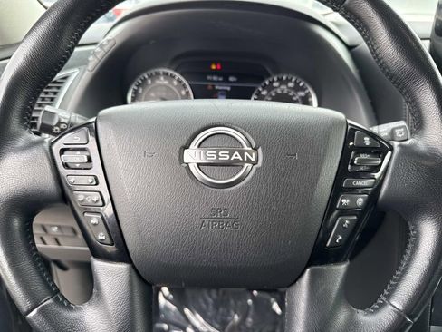 Used 2022 Nissan Armada SV image 27