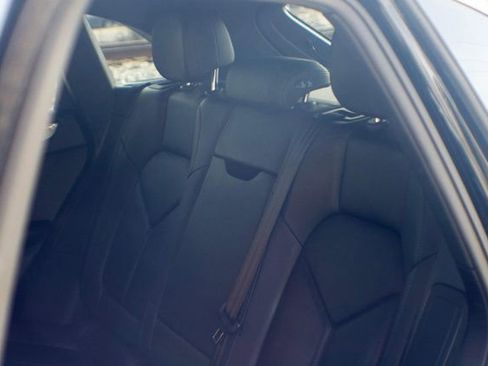 Used 2022 Porsche Macan image 42