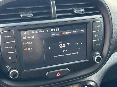 Used 2023 Kia Soul LX FWD image 23