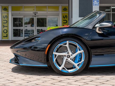 Used 2021 McLaren Elva RWD image 31