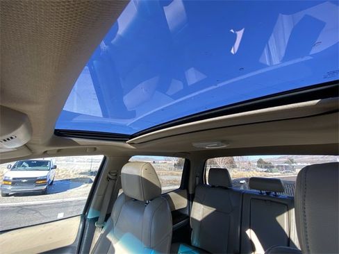 Used 2014 Toyota Tundra Limited w/ Limited Premium Package image 21