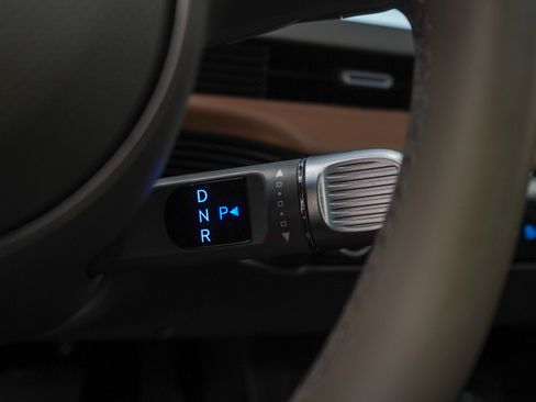 Certified 2024 Hyundai Ioniq 5 Limited AWD/4WD image 30