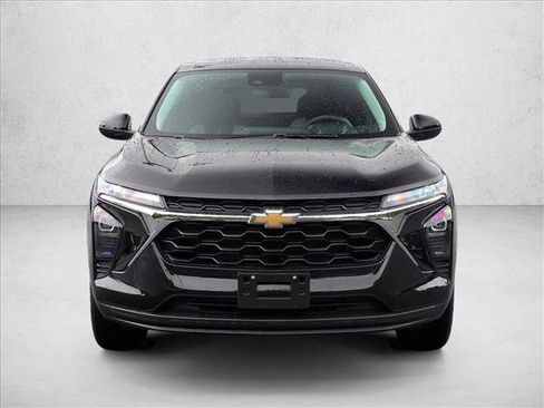 Certified 2024 Chevrolet Trax LS w/ LS Convenience Package FWD image 2