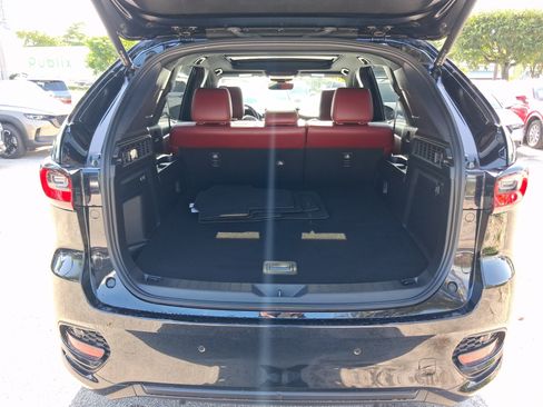 Certified 2025 MAZDA CX-70 3.3 Turbo S w/ Premium Package AWD/4WD image 5